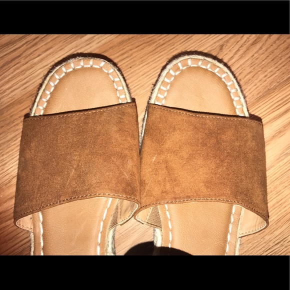 Brown/Tan Heels women’s 11 - Picture 4 of 4